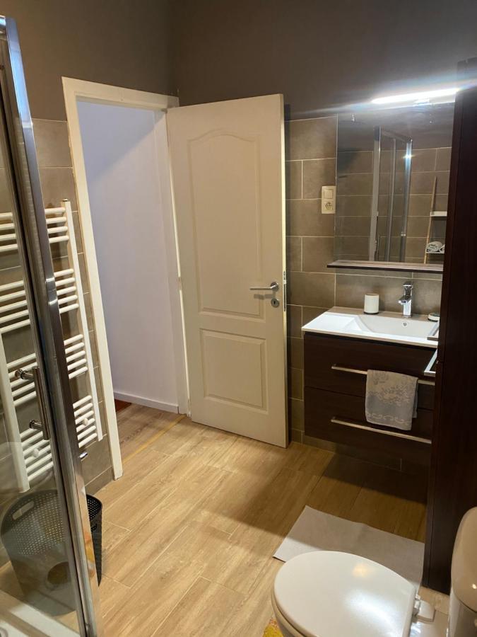 Superbe Appartement 沙勒罗瓦 外观 照片