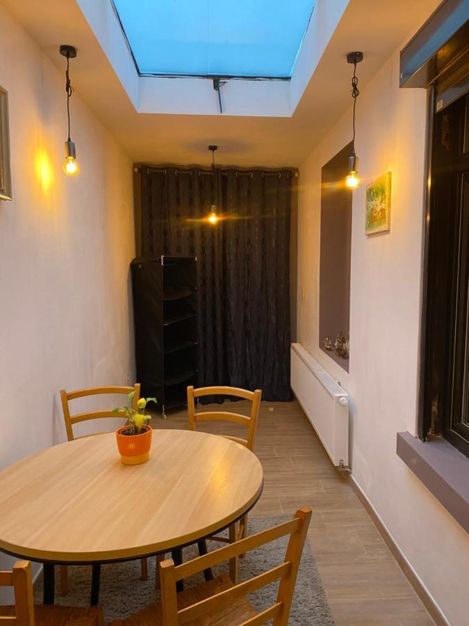 Superbe Appartement 沙勒罗瓦 外观 照片