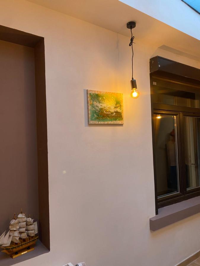 Superbe Appartement 沙勒罗瓦 外观 照片